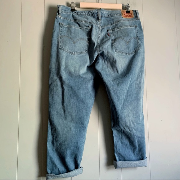 LEVIS Distressed Boyfriend Crop Jean Light Wash 32 - Picture 3 of 9